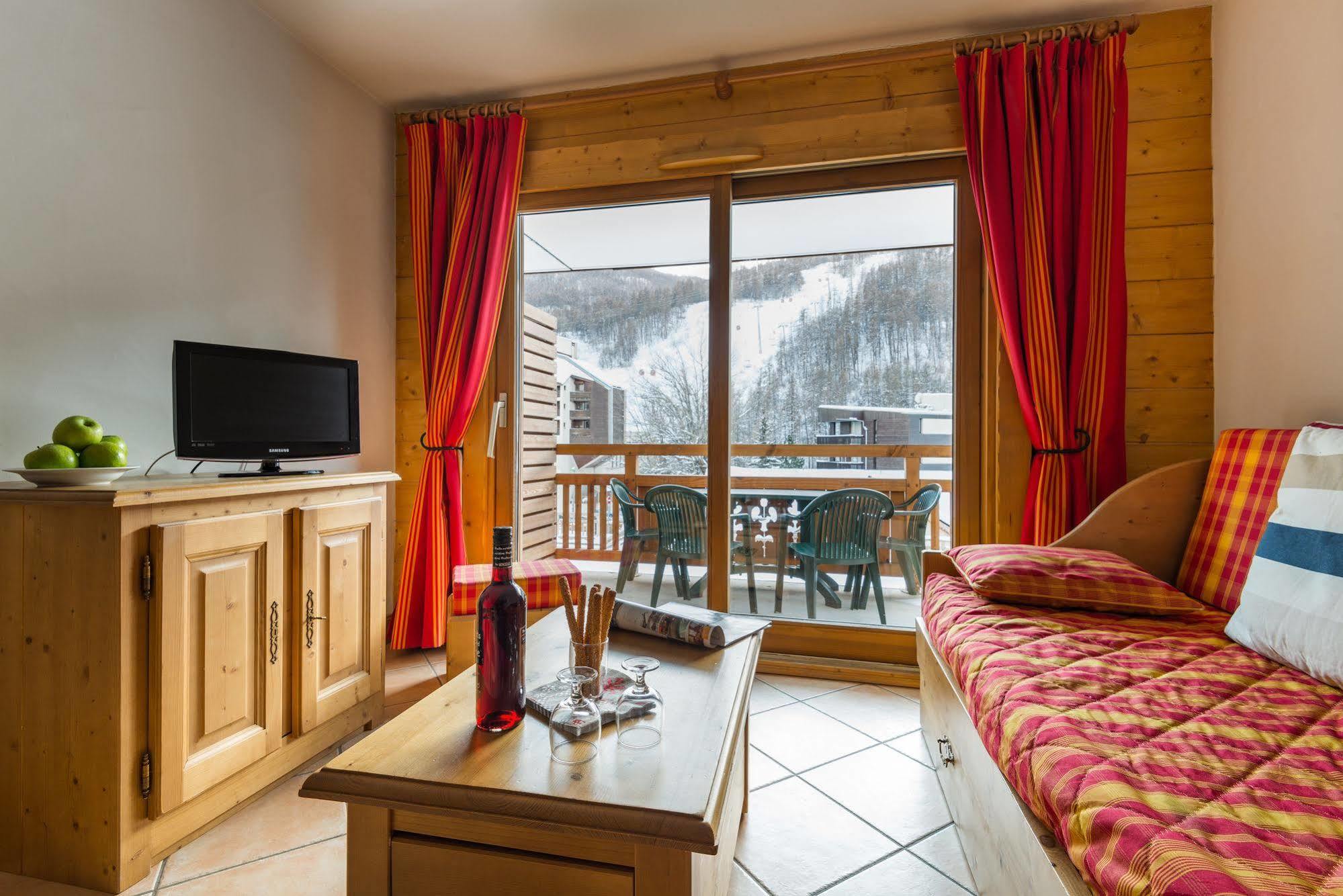 Lagrange Vacances Le Hameau Du Rocher Blanc Serre Chevalier Eksteriør bilde
