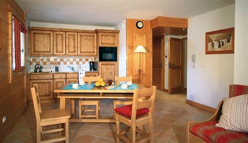 Lagrange Vacances Le Hameau Du Rocher Blanc Serre Chevalier Eksteriør bilde